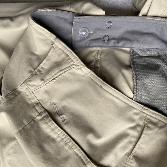 Columbia Omni-Shield Stretch Hiking Convertible‎ Zip Pants Shorts Women's 8 - Picture 9 of 12